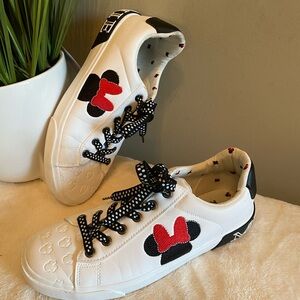 Ground Up Women's White Minnie Mouse Low-Top Court Sneakers